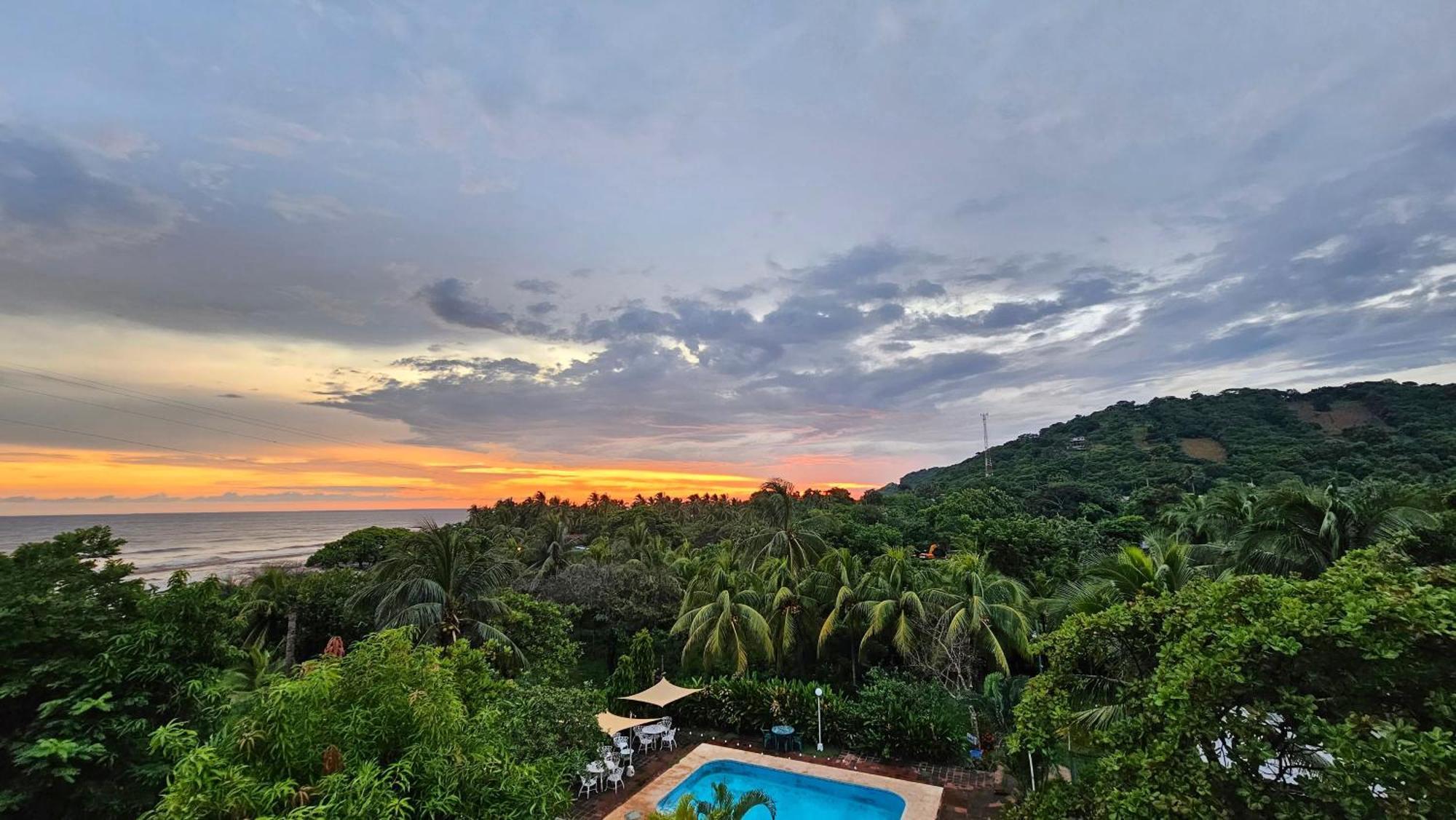 Jaco Mizata Beach And River Hotel La Libertad Exterior photo